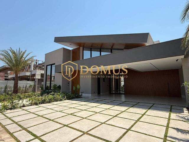 #45 - Casa em condomínio para Venda em Cuiabá - MT - 1