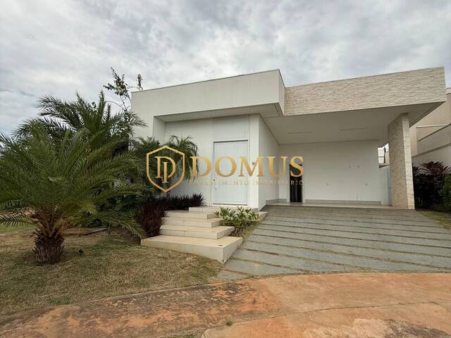 #43 - Casa para Venda em Várzea Grande - MT